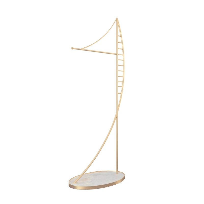 Portant vêtement sur pied design arc élégant