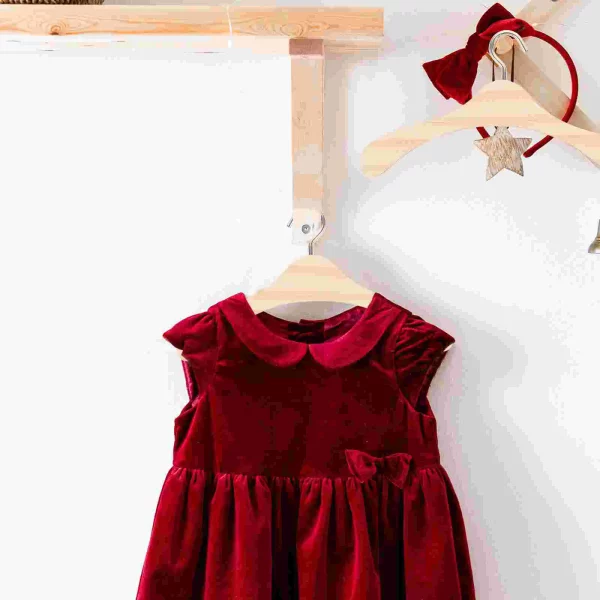 Mini cintres en bois pour enfants – lot de 10